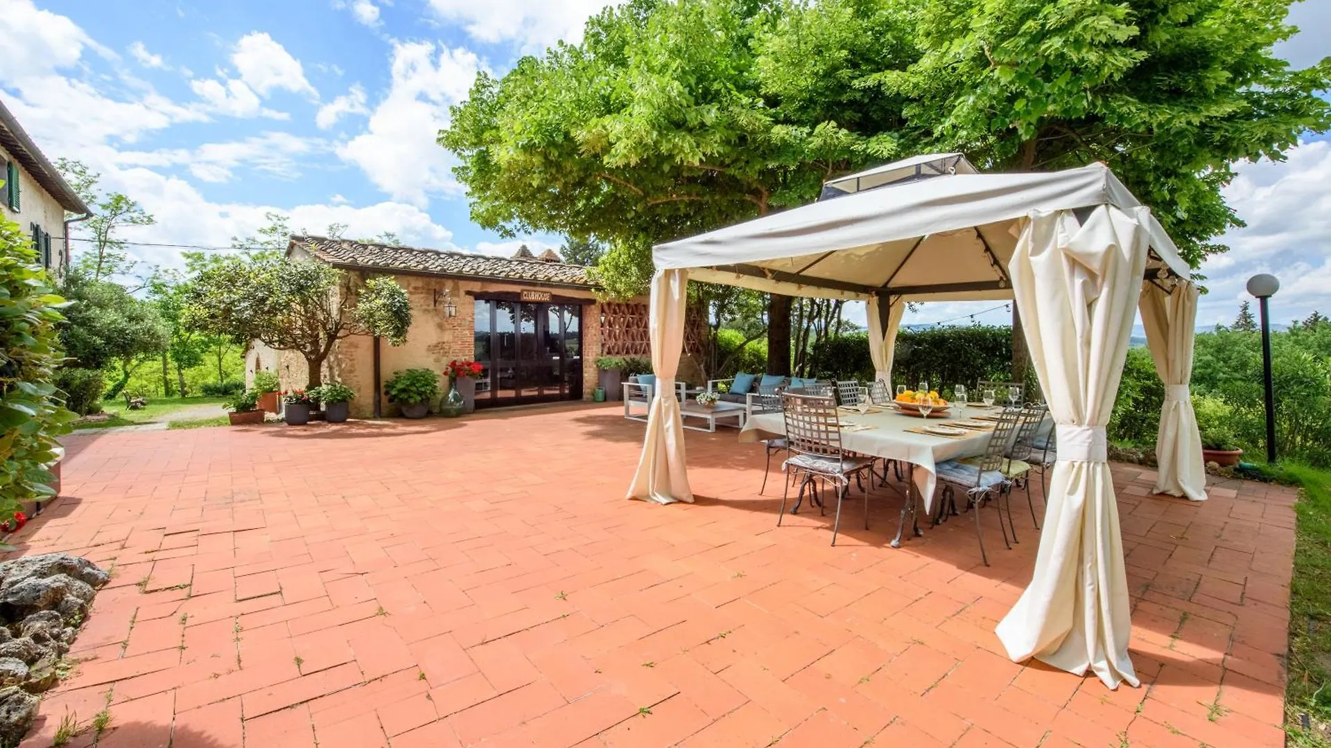 Villa Volpaia By Mmega Sant'Appiano Италия